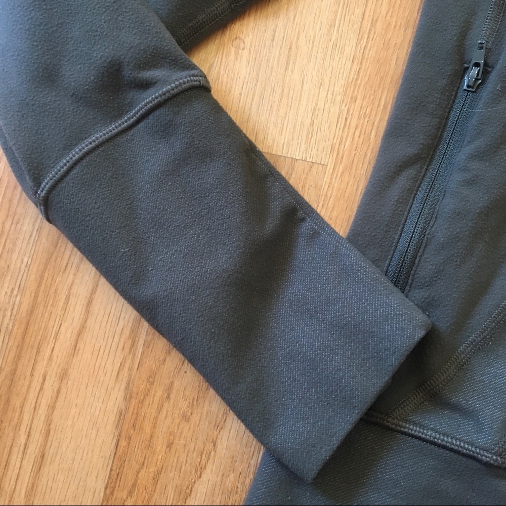 Lululemon Jacket - Picture 4 of 9